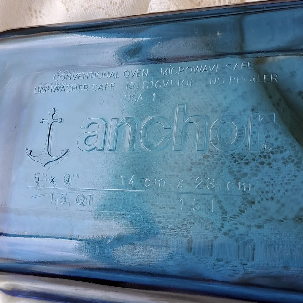 Anchor Hocking Cobalt Blue Glass Loaf Pan 1.5 QT Baking Dish
